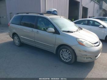  Salvage Toyota Sienna