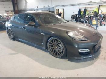  Salvage Porsche Panamera