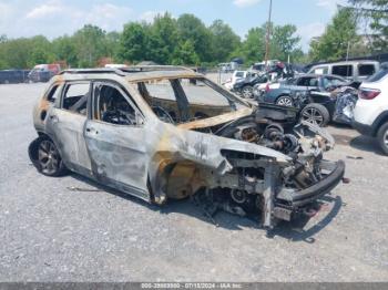  Salvage Jeep Cherokee