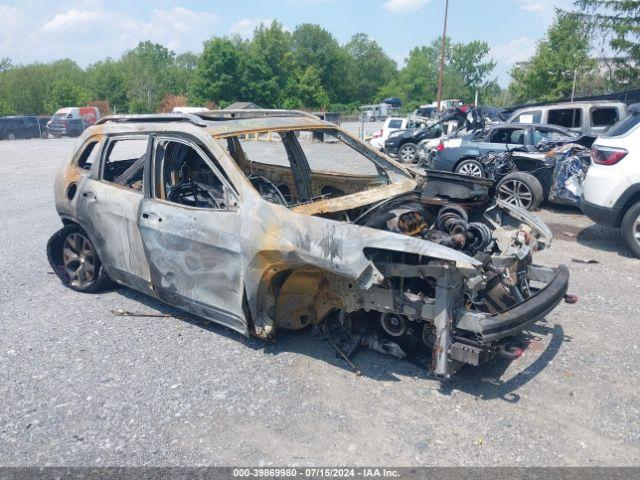  Salvage Jeep Cherokee