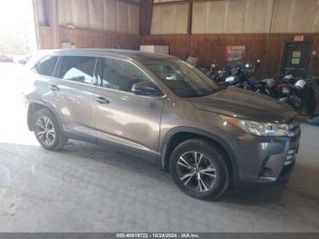  Salvage Toyota Highlander