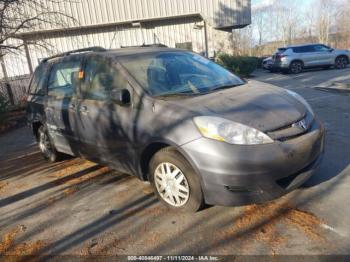  Salvage Toyota Sienna