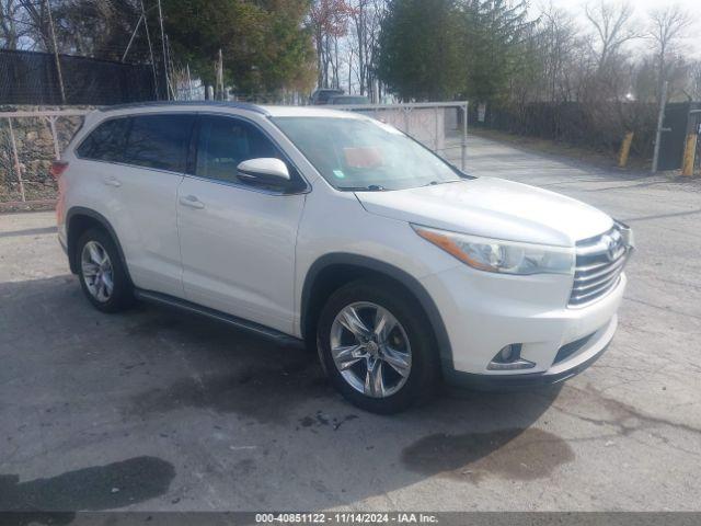  Salvage Toyota Highlander