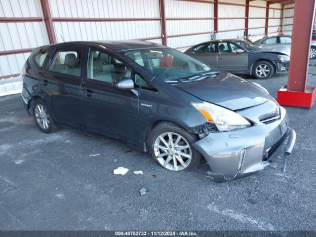  Salvage Toyota Prius v