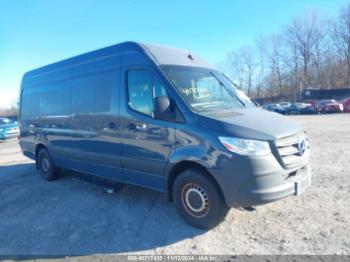  Salvage Mercedes-Benz Sprinter 2500