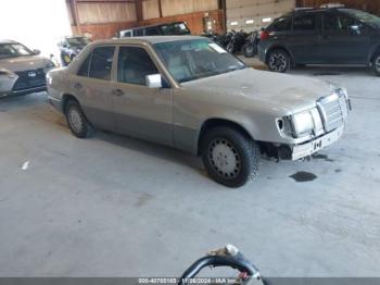  Salvage Mercedes-Benz 300