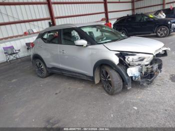  Salvage Nissan Kicks