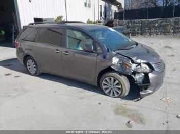  Salvage Toyota Sienna