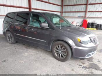  Salvage Chrysler Town & Country