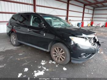  Salvage Nissan Pathfinder