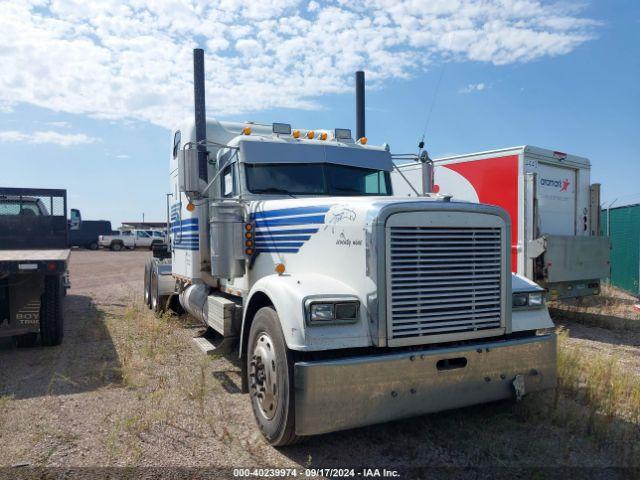  Salvage Freightliner Fld120