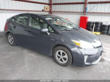  Salvage Toyota Prius