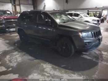  Salvage Jeep Compass