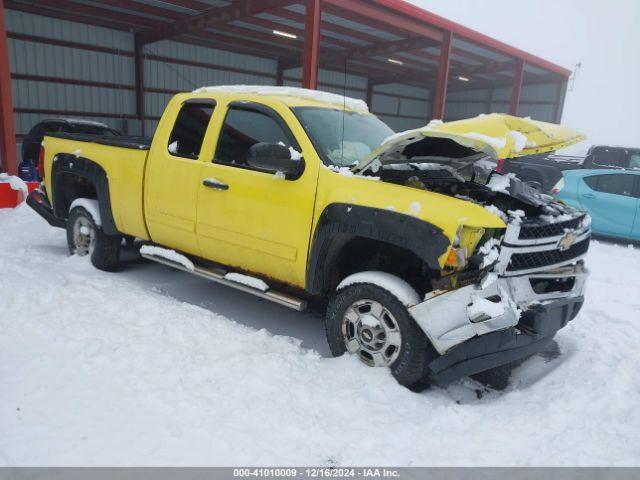  Salvage Chevrolet Silverado 2500