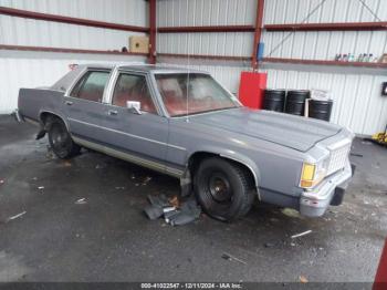  Salvage Ford LTD