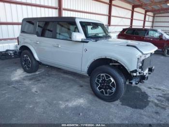  Salvage Ford Bronco