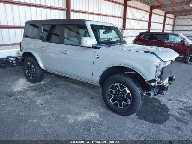  Salvage Ford Bronco