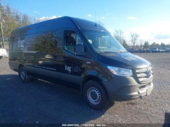  Salvage Mercedes-Benz Sprinter 2500