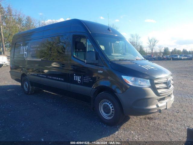  Salvage Mercedes-Benz Sprinter 2500