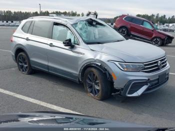  Salvage Volkswagen Tiguan