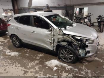  Salvage Hyundai TUCSON