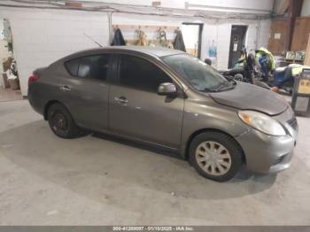  Salvage Nissan Versa