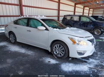  Salvage Nissan Altima