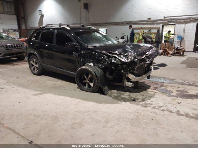  Salvage Jeep Cherokee