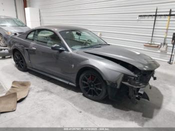  Salvage Ford Mustang