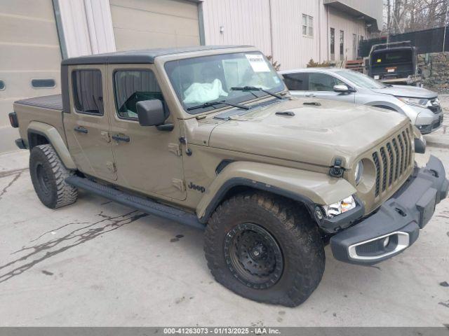  Salvage Jeep Gladiator