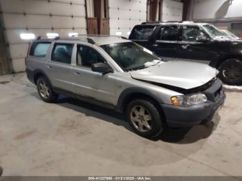  Salvage Volvo XC70