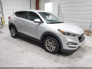  Salvage Hyundai TUCSON