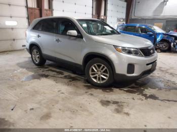  Salvage Kia Sorento