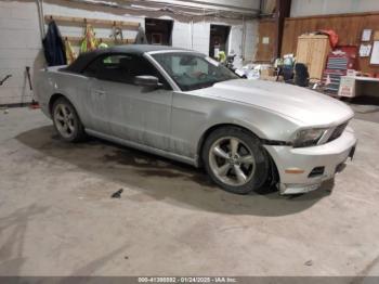  Salvage Ford Mustang