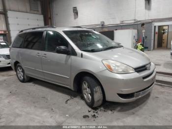  Salvage Toyota Sienna