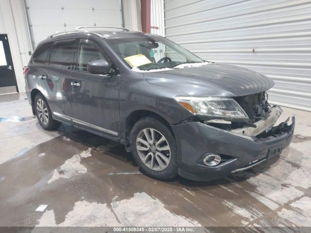  Salvage Nissan Pathfinder