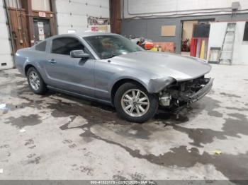  Salvage Ford Mustang