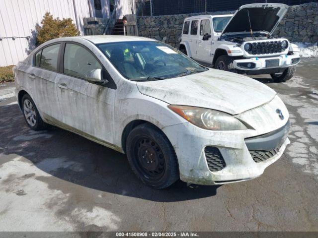  Salvage Mazda Mazda3