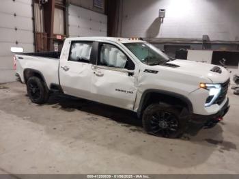  Salvage Chevrolet Silverado 2500