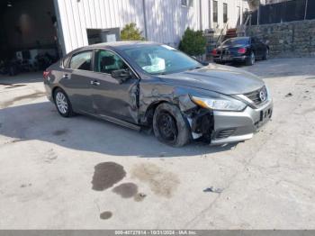  Salvage Nissan Altima