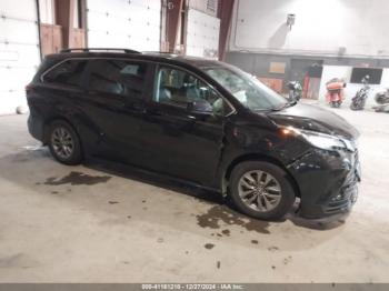  Salvage Toyota Sienna