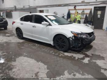  Salvage Nissan Altima