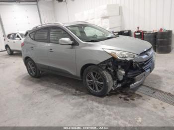  Salvage Hyundai TUCSON