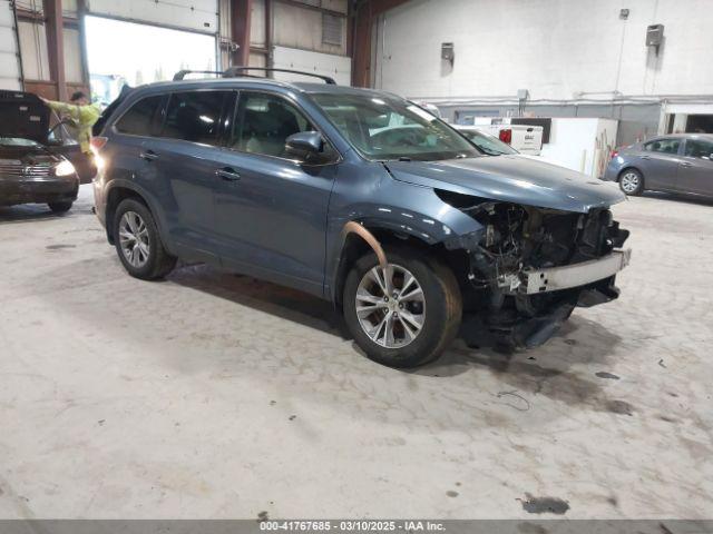  Salvage Toyota Highlander