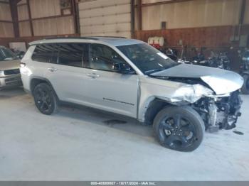  Salvage Jeep Grand Cherokee