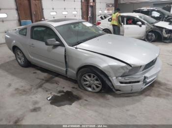  Salvage Ford Mustang