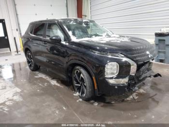  Salvage Mitsubishi Outlander