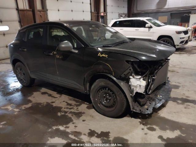  Salvage Nissan Kicks