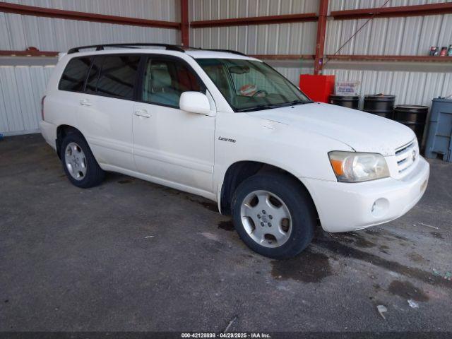  Salvage Toyota Highlander