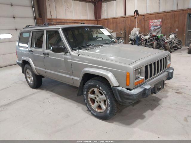  Salvage Jeep Cherokee